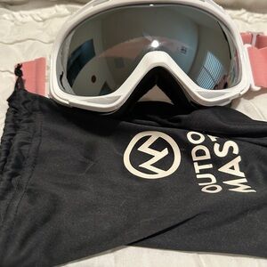 Outdoor Master Ski Goggles with Pink Strap